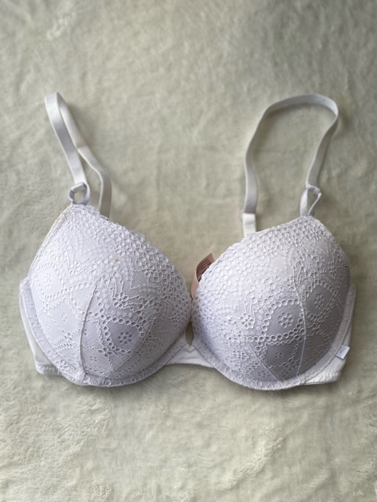 Victoria's Secret Other - Victoria's Secret White Floral Eyelet Lace Push-Up Bra Size 34D Cotton blend